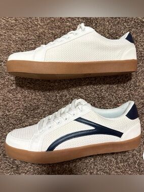Avenue White Sneakers with Navy Trim and Gum Sole